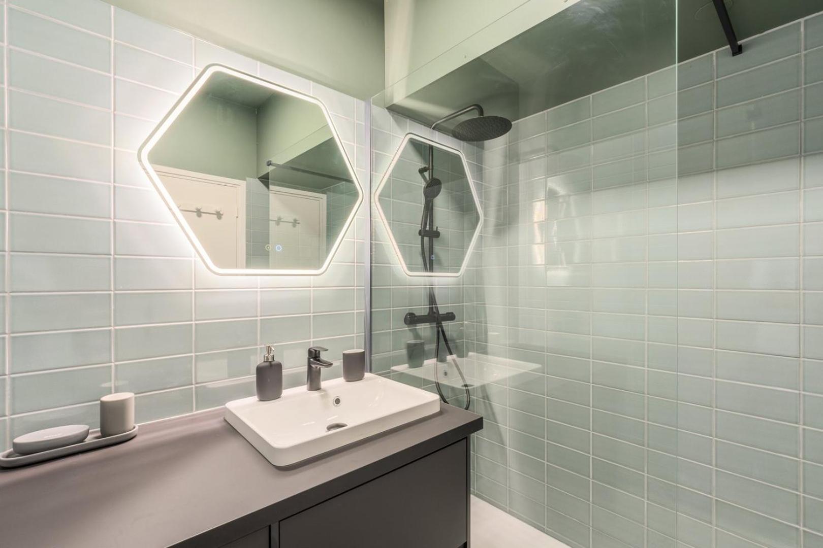 Charming 2 Bedroom Apartment - Old Лилль Экстерьер фото